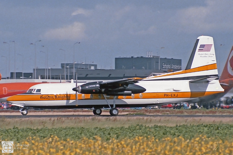 De N27FF, toen nog met testregistratie PH-EXJ op Schiphol in 1985